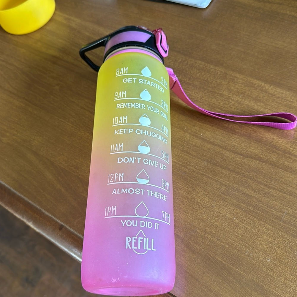 32oz water bottle